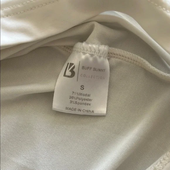 Buffbunny Ivory Crop T-Shirt - Picture 2 of 6